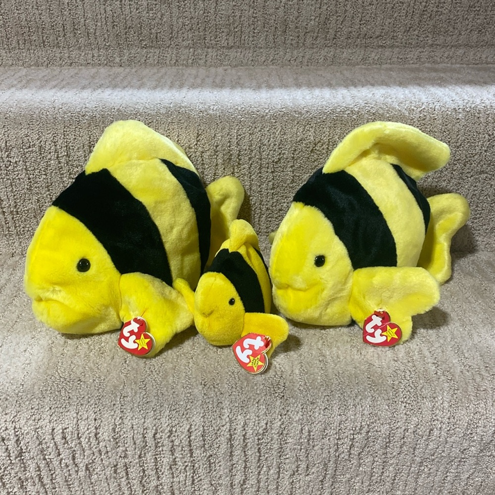 Ty Beanie Baby Bubbles style 4078 & 2 Beanie Buddy Bubbles. Black & yellow fish